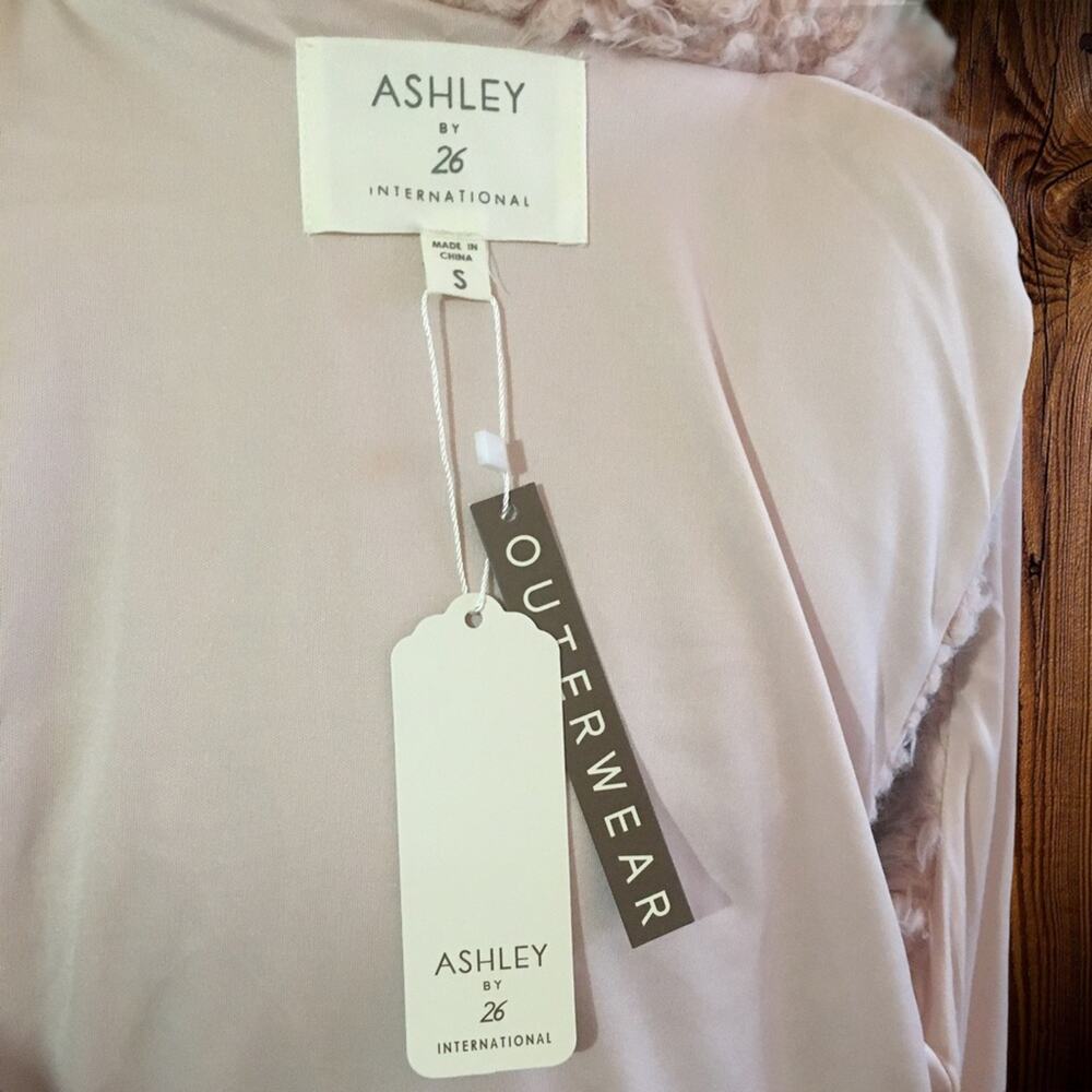 Ashley by 26 International faux fur long vest NWT - Picture 7 of 8